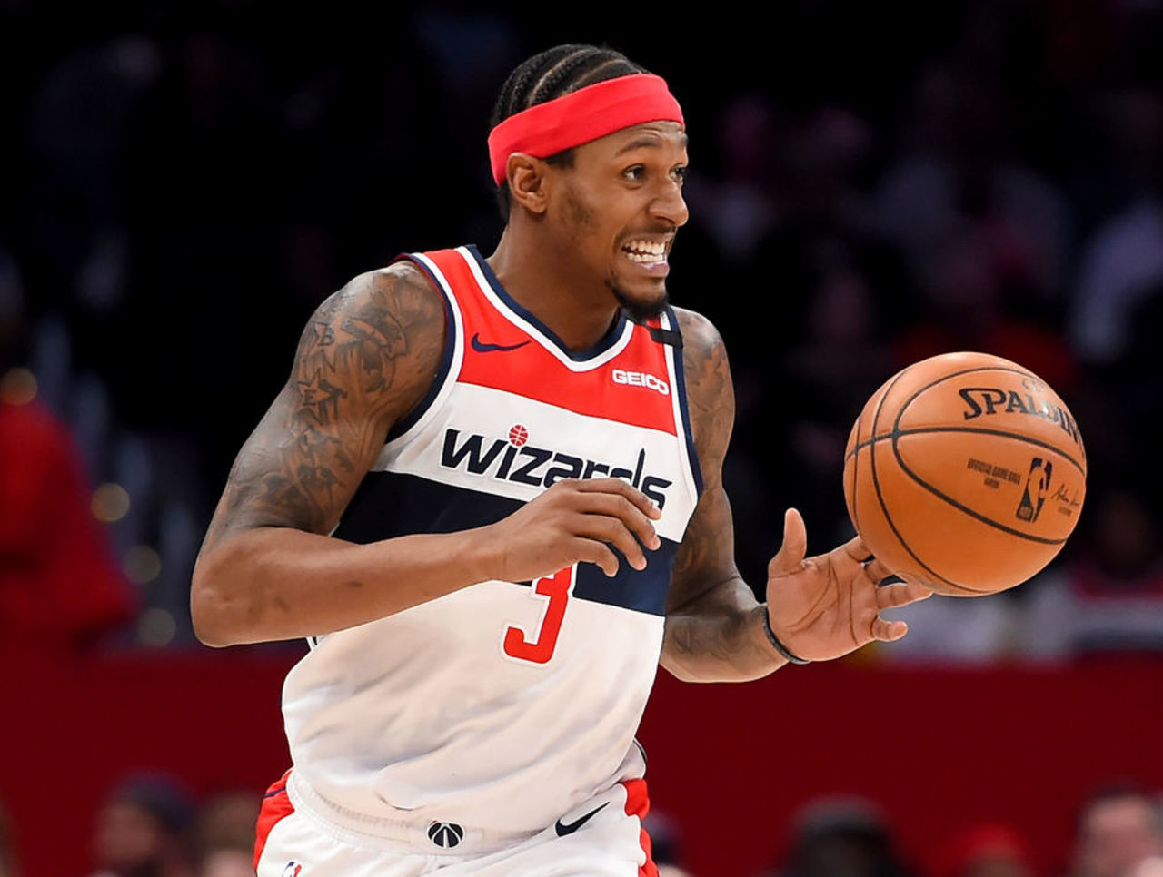 纳斯蒂以其 纳斯蒂以其